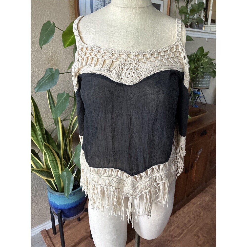 Dreamers Boho Crochet and Fringe Scarf Top Black And Cream Womens Medium Hippie
